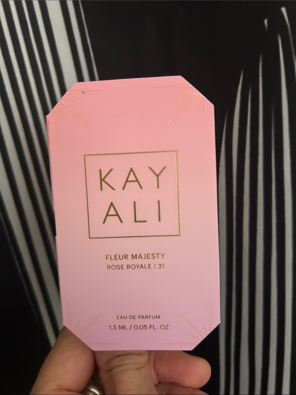 Kayali Fleur Majesty Rose Royale 31 Travel - Picture 1 of 7